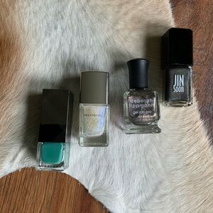 Bundle of nail polish